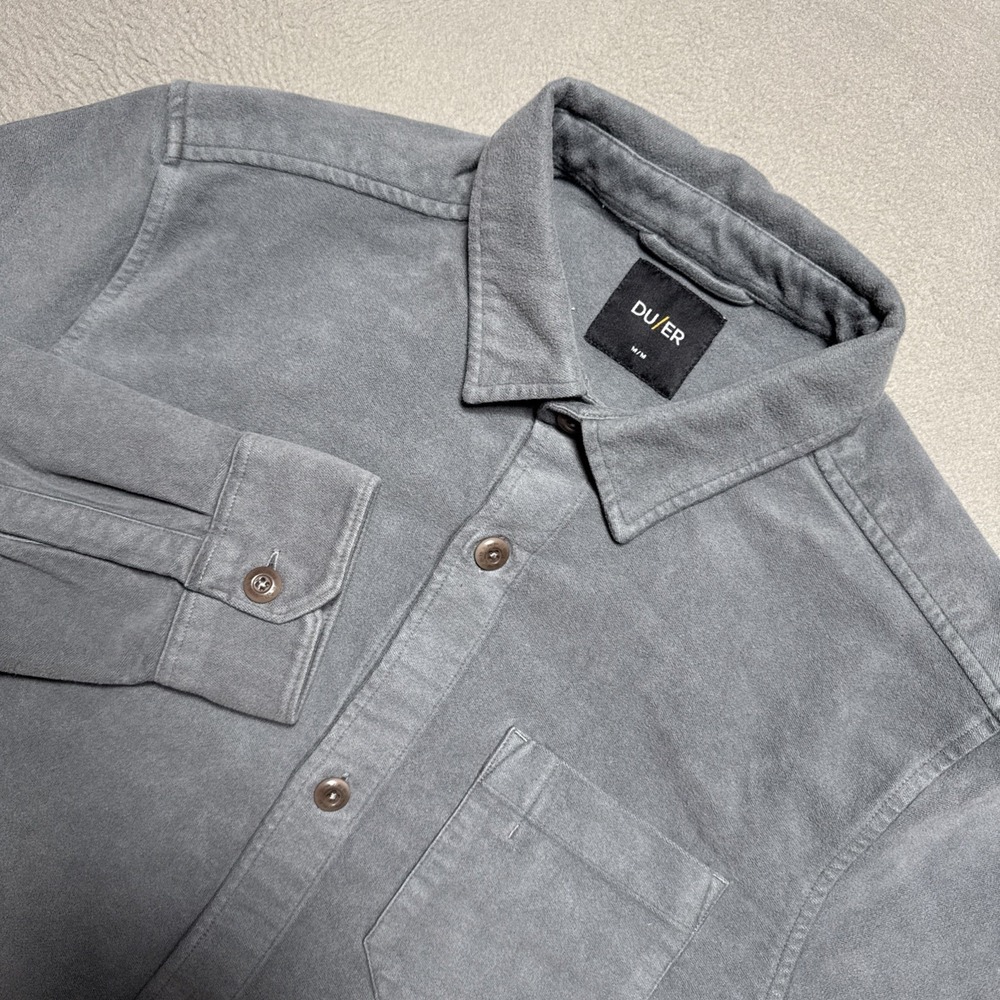 DU/ER Moleskin Shirt Mens Medium Gray Button Up Pocket Long Sleeve Stretch Basic